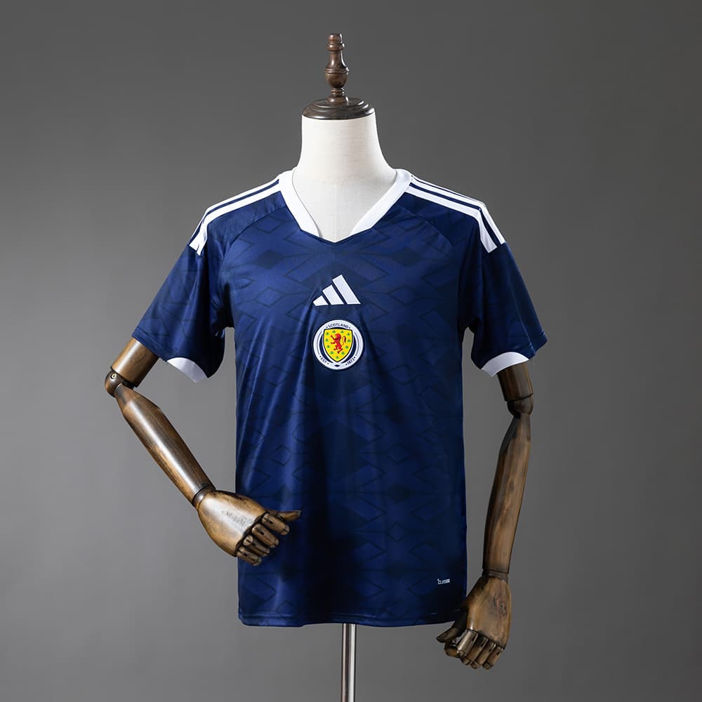 Scotland's Timeless Colors: A Complete Retro Jersey Journey